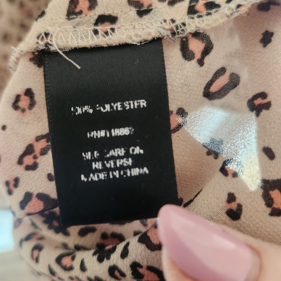 TORRID Plus Size Chiffon Twist Front Tunic Shirt - Size 0/1 - Picture 13 of 13